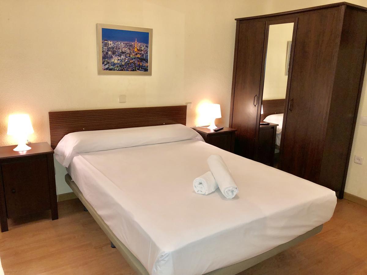 Hostal Arriaza มาดริด ภายนอก รูปภาพ
