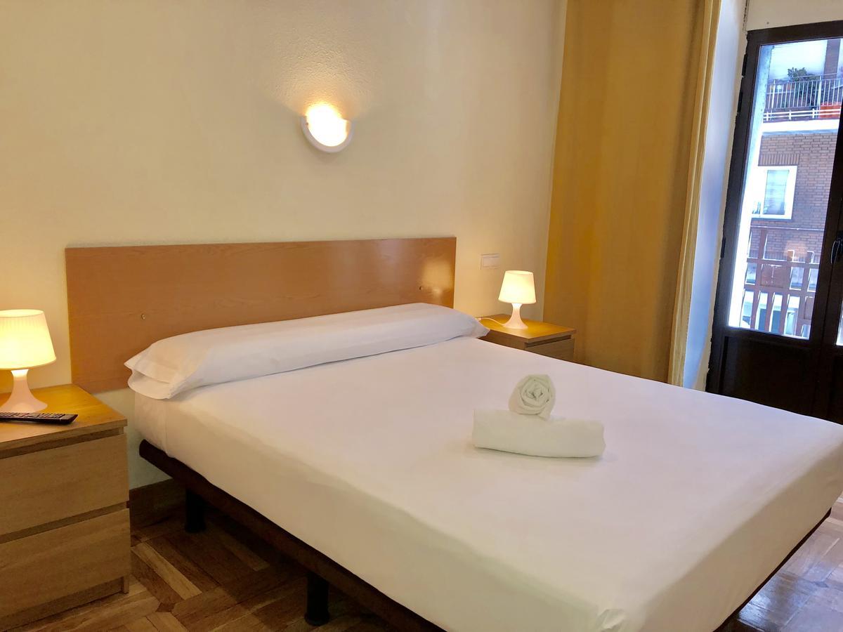 Hostal Arriaza มาดริด ภายนอก รูปภาพ